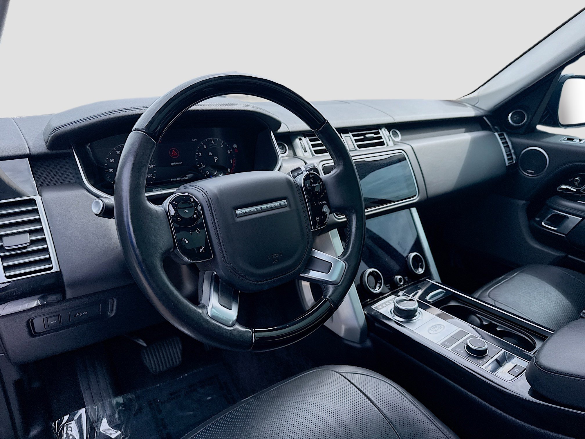 Used 2019 Land Rover Range Rover Supercharged AWD/4WD image 9