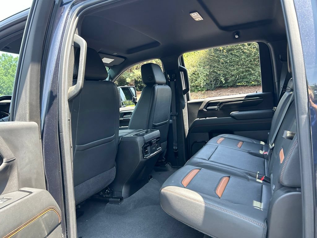 Used 2024 GMC Sierra 3500 AT4 w/ Technology Package AWD/4WD image 47