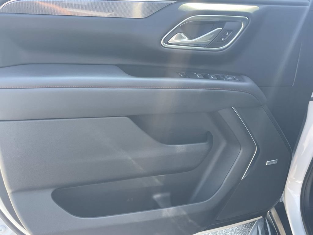 Used 2024 Chevrolet Tahoe RST w/ Luxury Package RWD image 18