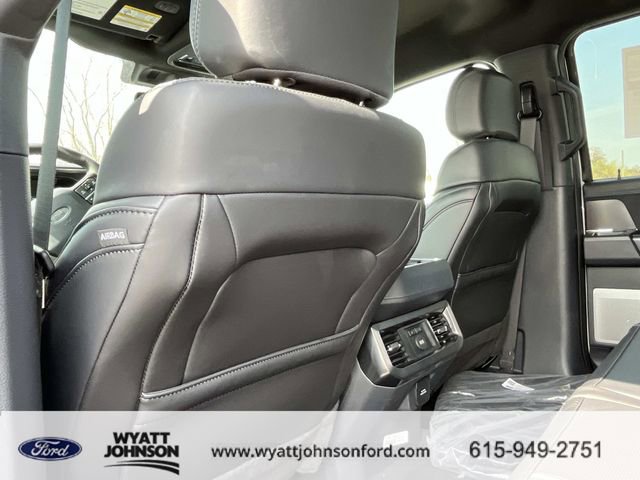 New 2026 Ford F350 4x4 Crew Cab Super Duty image 19