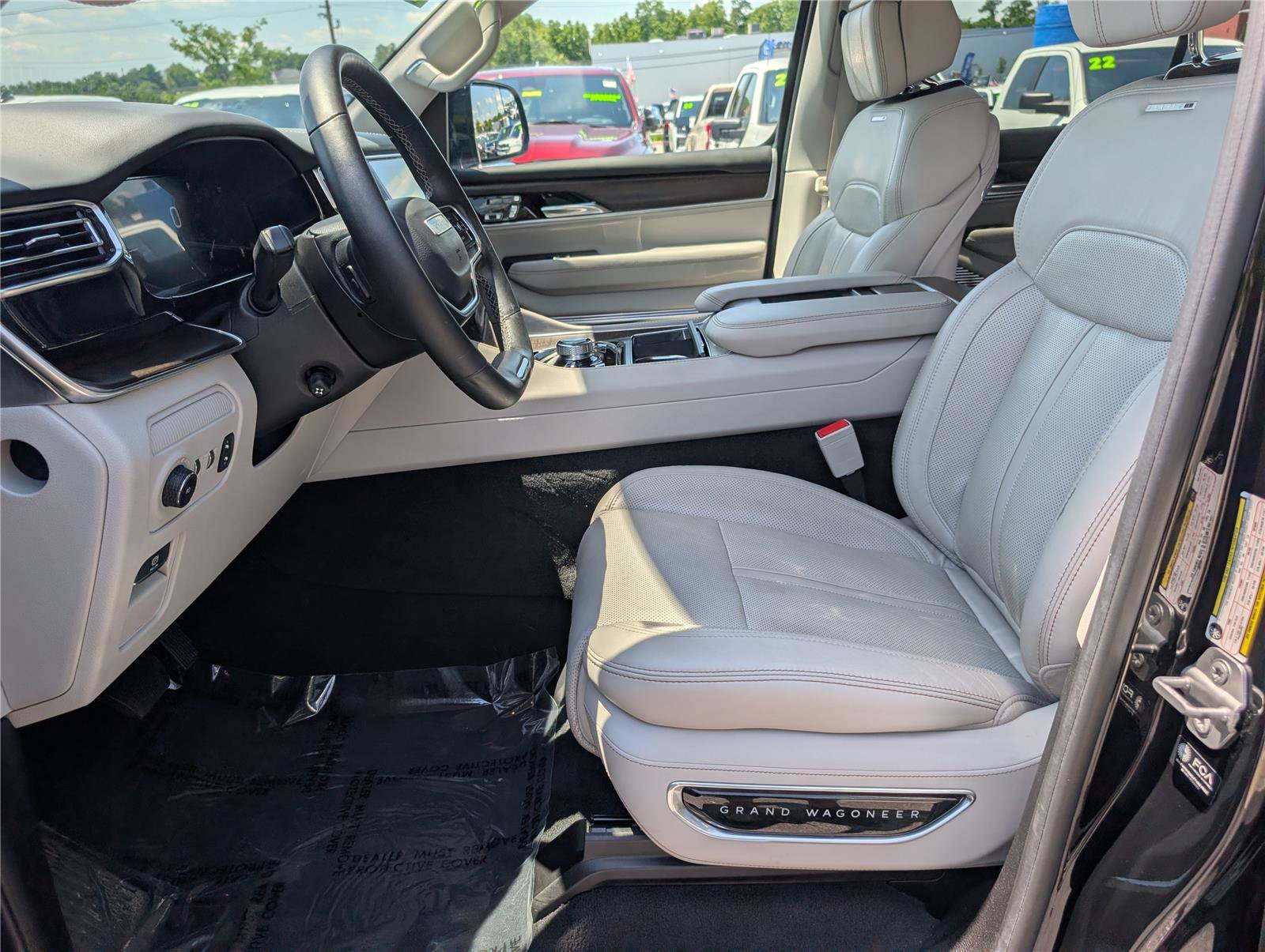 Used 2022 Jeep Grand Wagoneer Series I AWD/4WD image 21