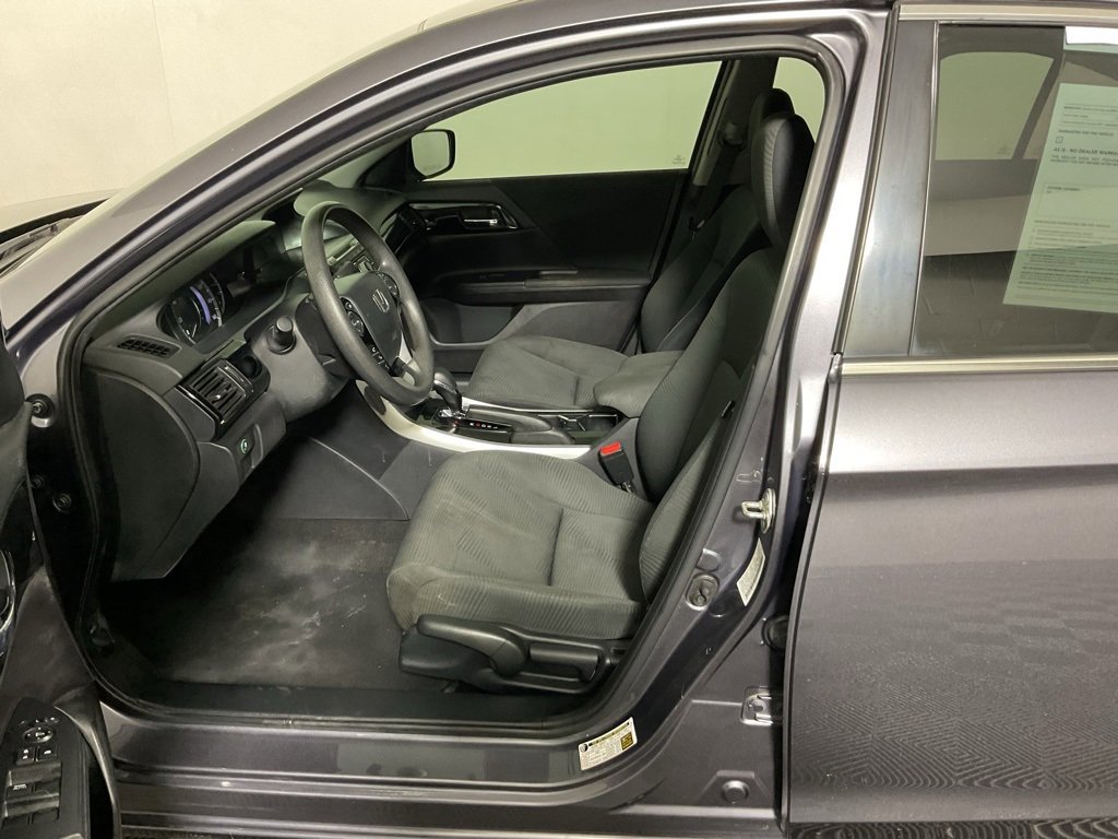 Used 2017 Honda Accord LX image 17