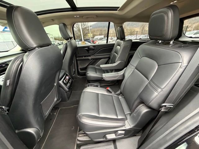 Used 2022 Lincoln Aviator AWD w/ Premium Package image 35