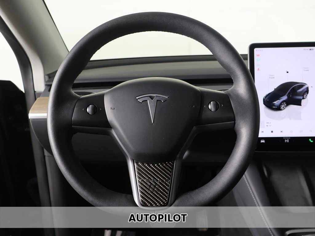 Used 2024 Tesla Model Y Long Range image 3