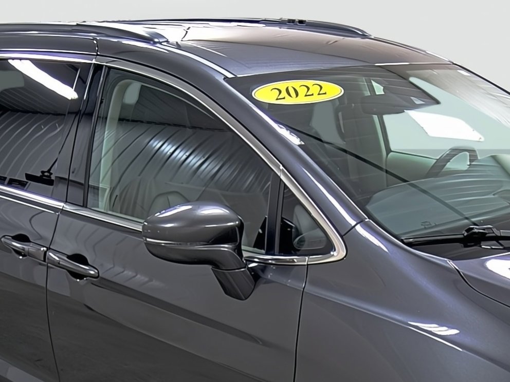 Used 2022 Chrysler Pacifica Touring-L image 15