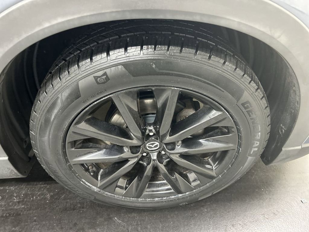 Used 2021 MAZDA CX-9 Carbon Edition image 8