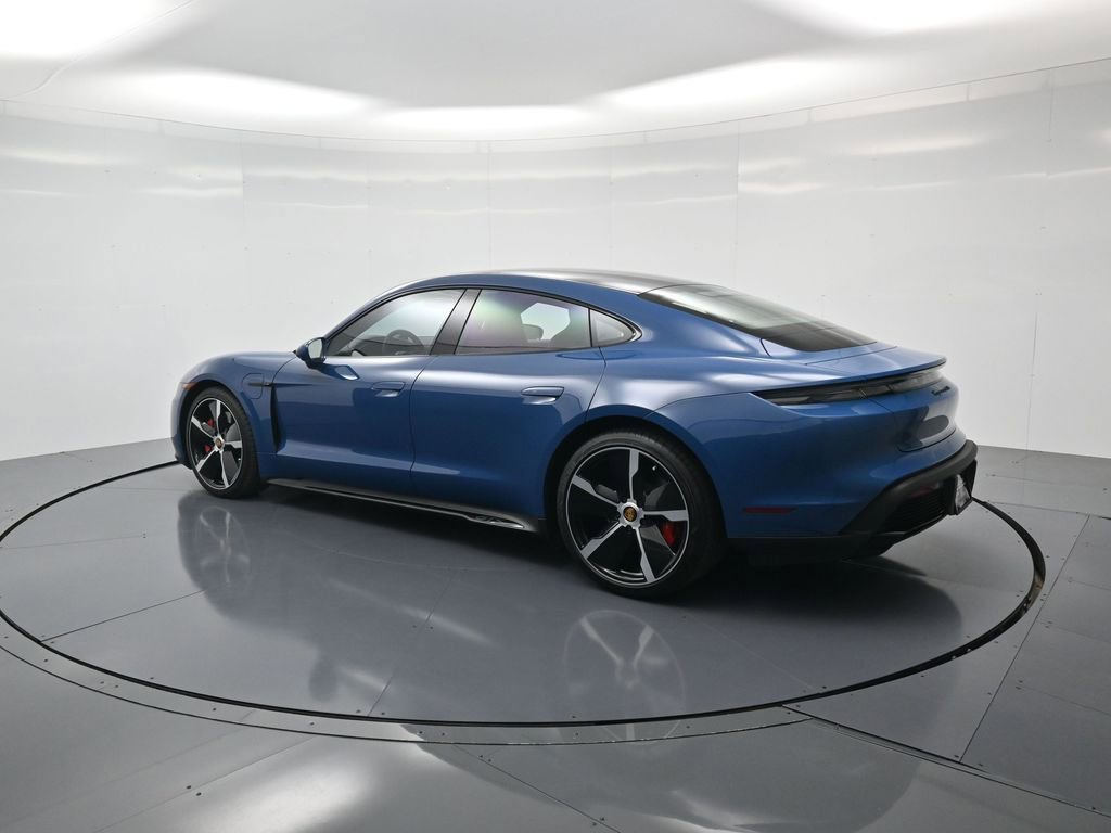 Used 2024 Porsche Taycan GTS image 3