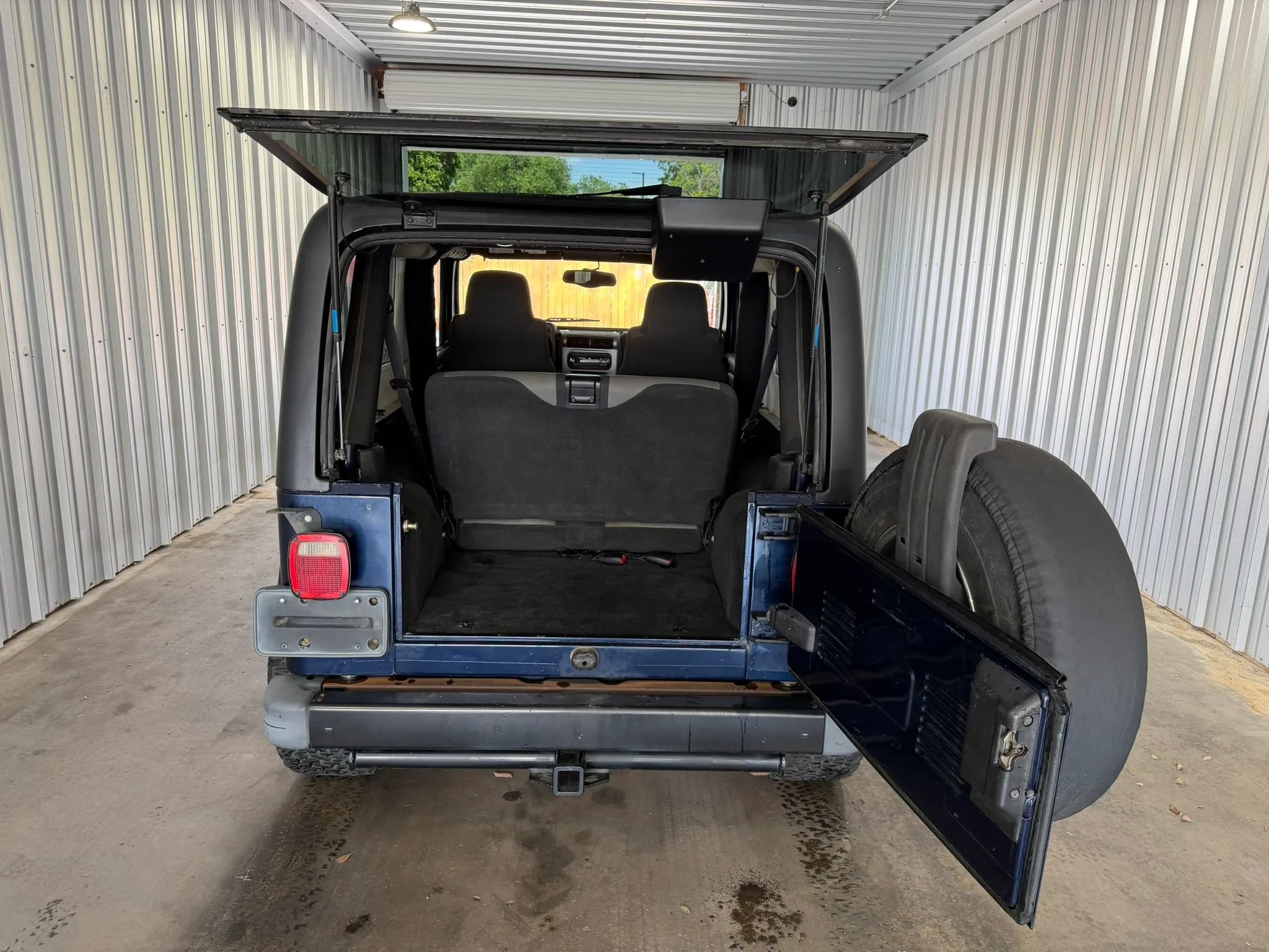 Used 2006 Jeep Wrangler Unlimited AWD/4WD image 11