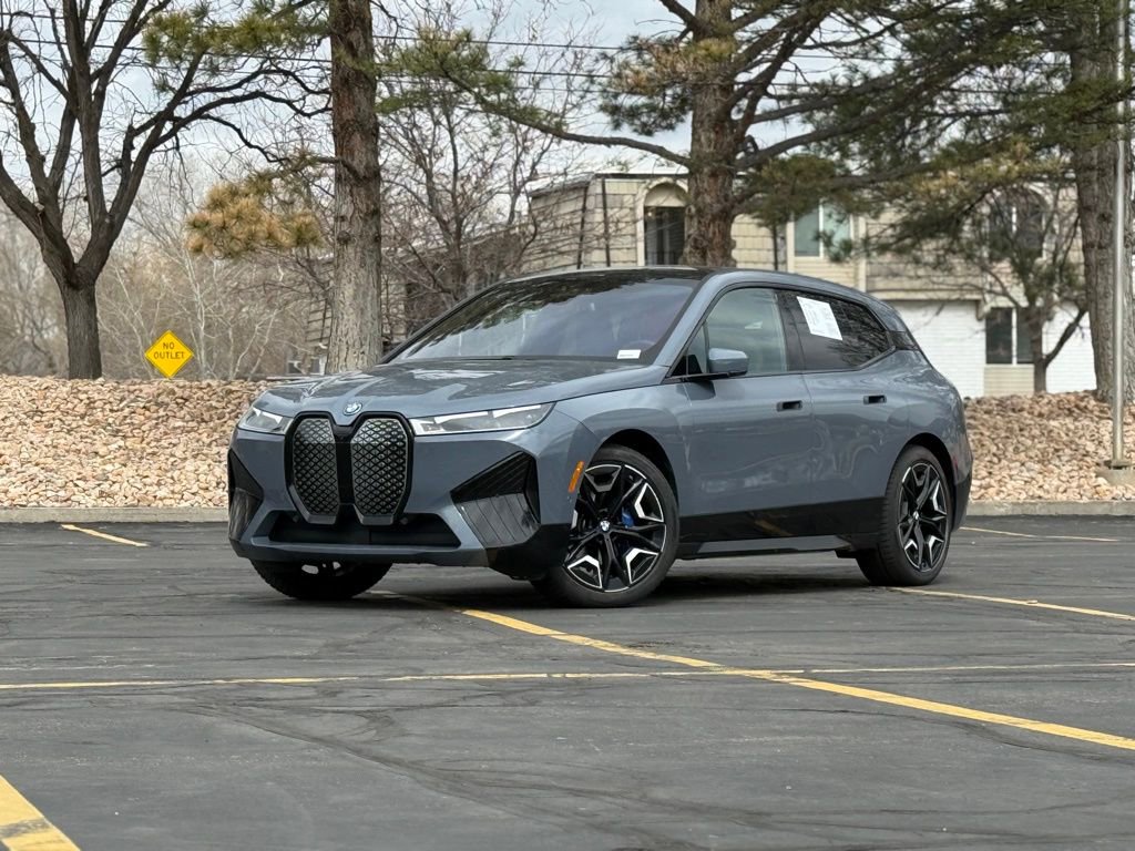 Used 2025 BMW iX xDrive50 w/ Premium Package image 1