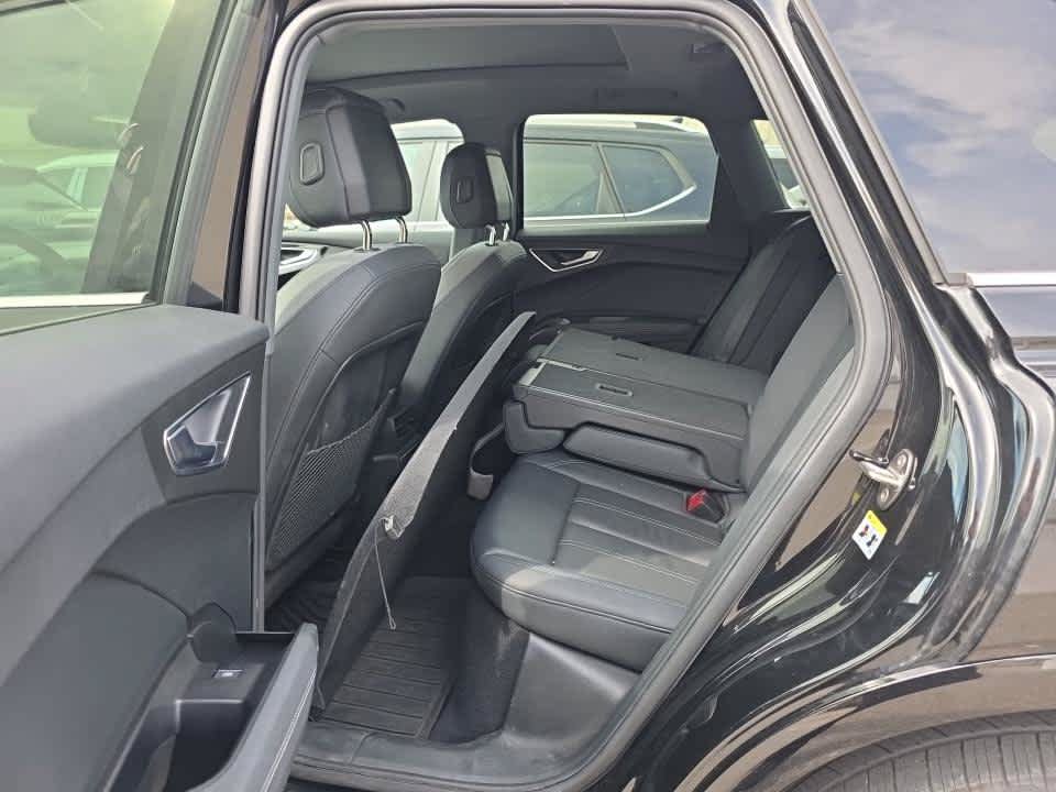 Used 2023 Audi Q4 e-tron Premium w/ Convenience Package AWD/4WD image 10