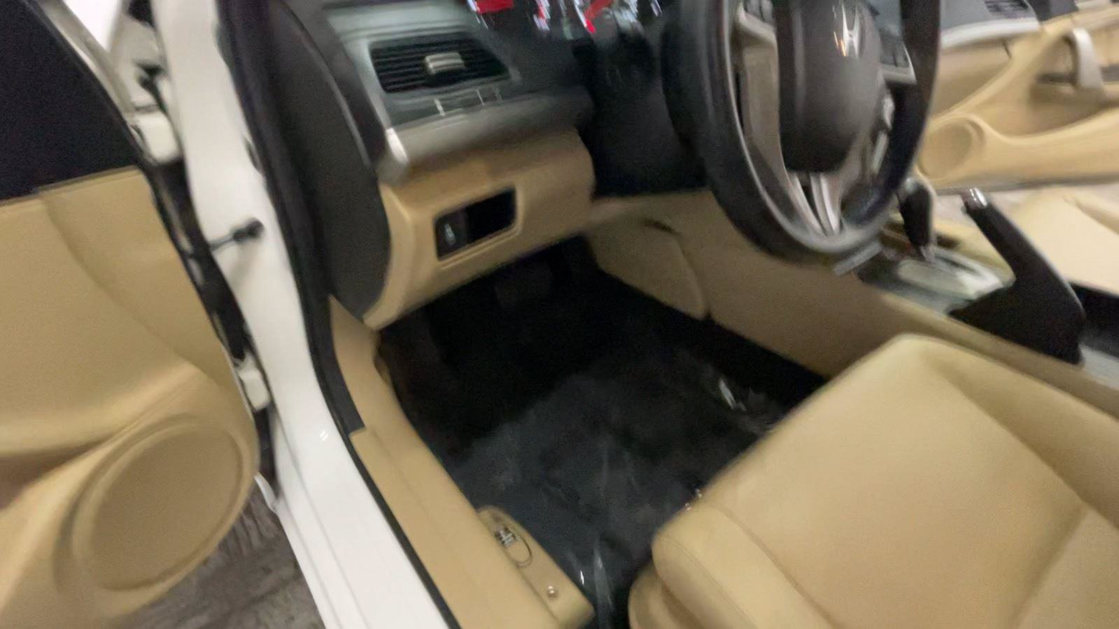 Used 2012 Honda Accord EX-L image 31