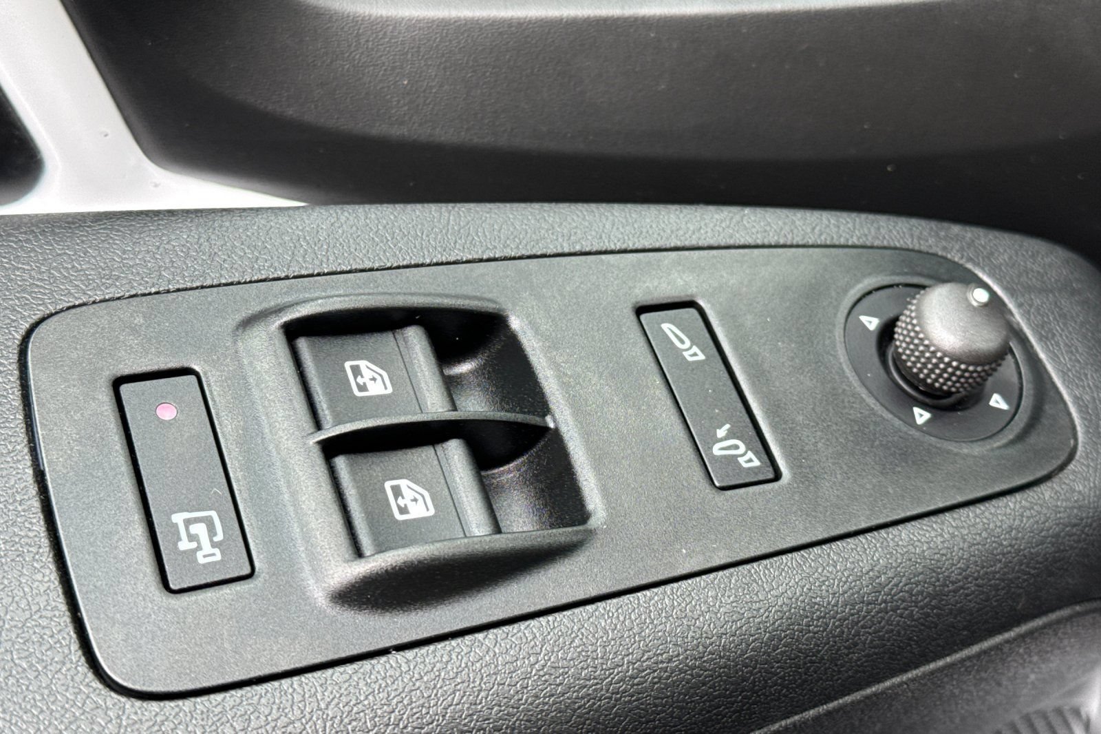 Used 2026 RAM ProMaster 2500 w/ Convenience Group FWD image 16
