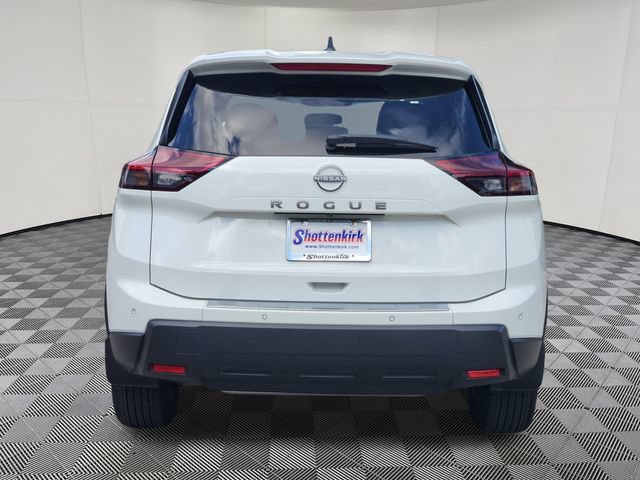 Used 2024 Nissan Rogue S FWD image 6