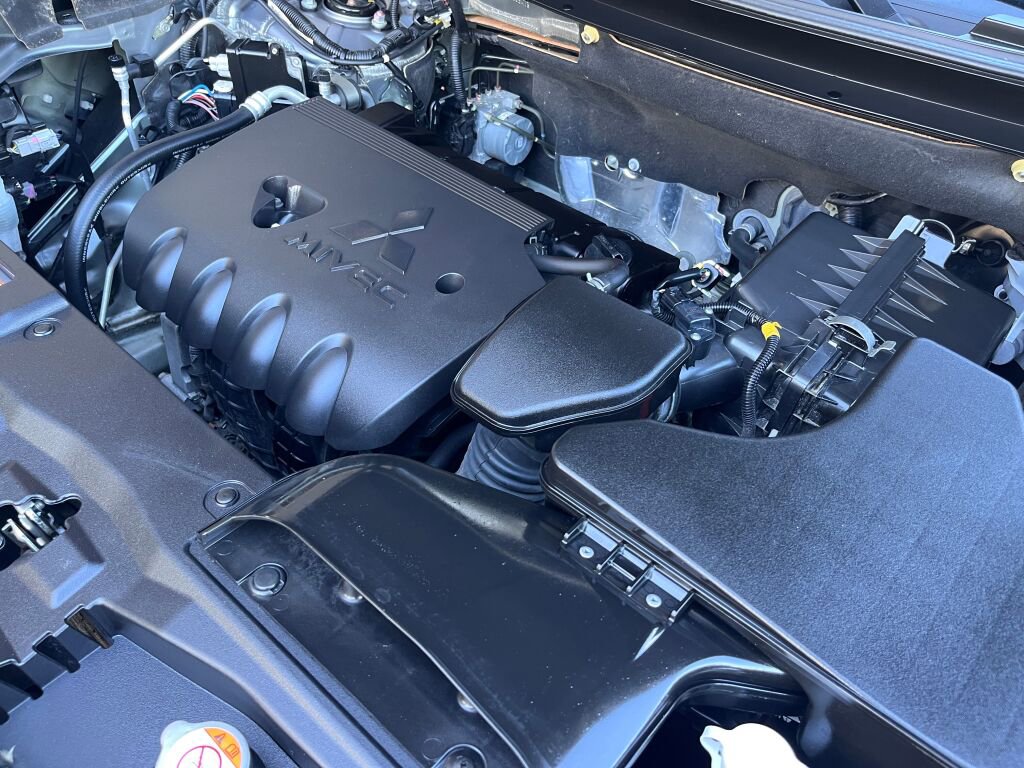 Used 2019 Mitsubishi Outlander SEL image 34