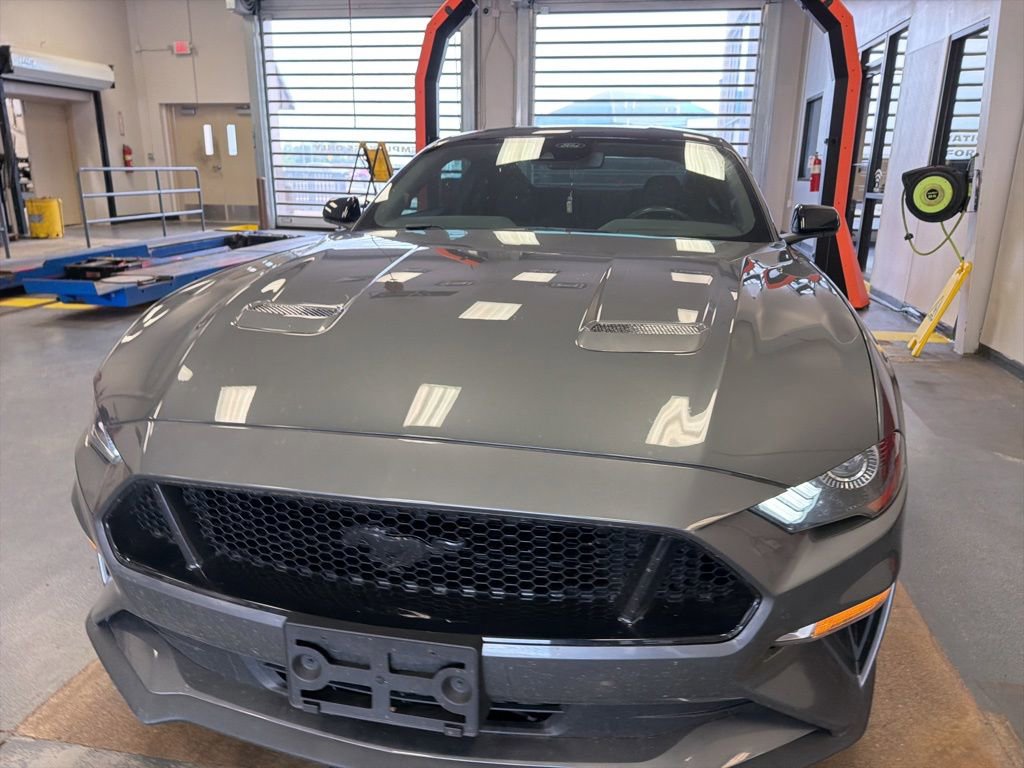 Used 2022 Ford Mustang GT w/ Black Accent Package RWD image 5