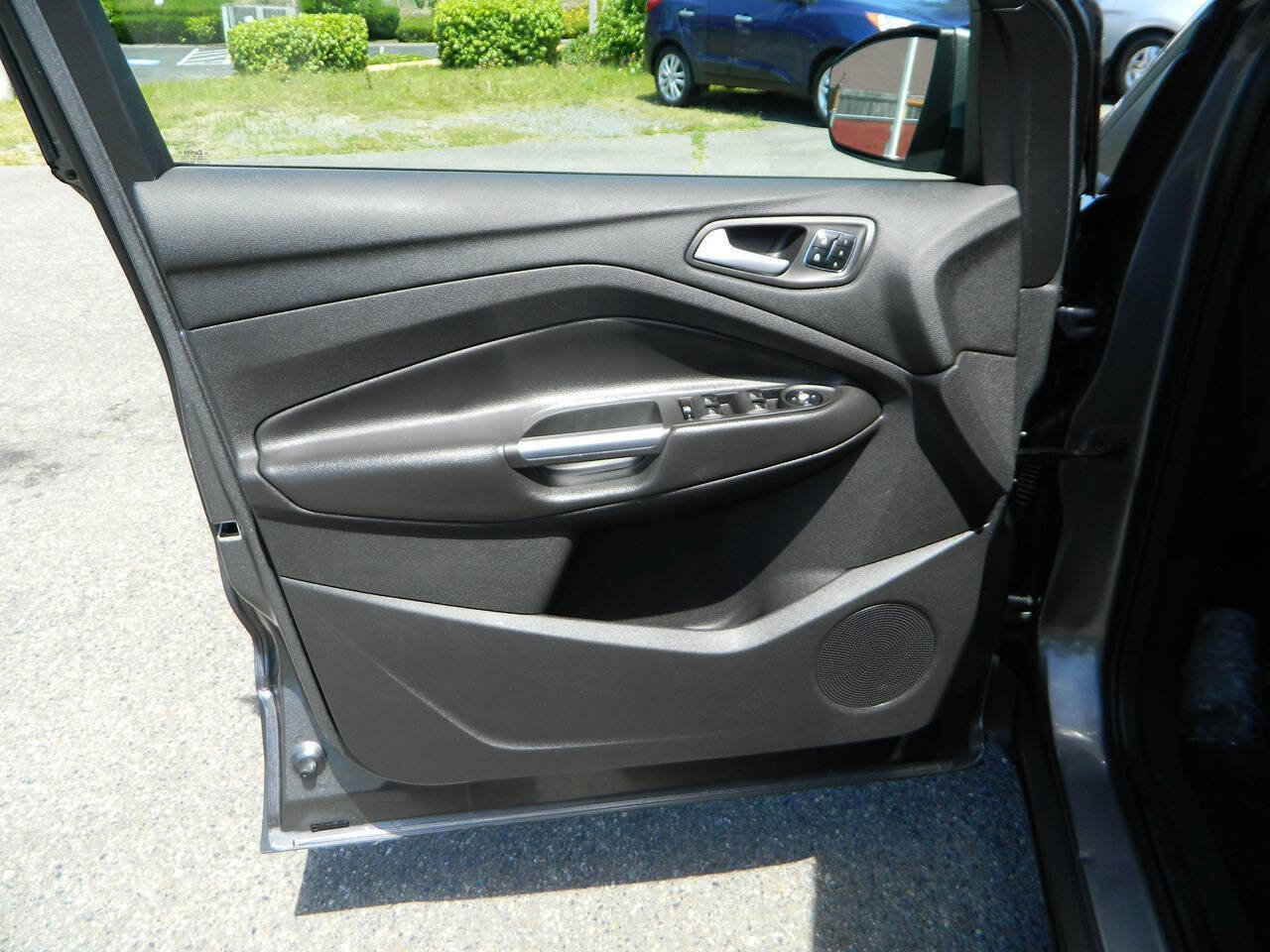 Used 2013 Ford Escape Titanium w/ Parking Technology Pkg AWD/4WD image 23