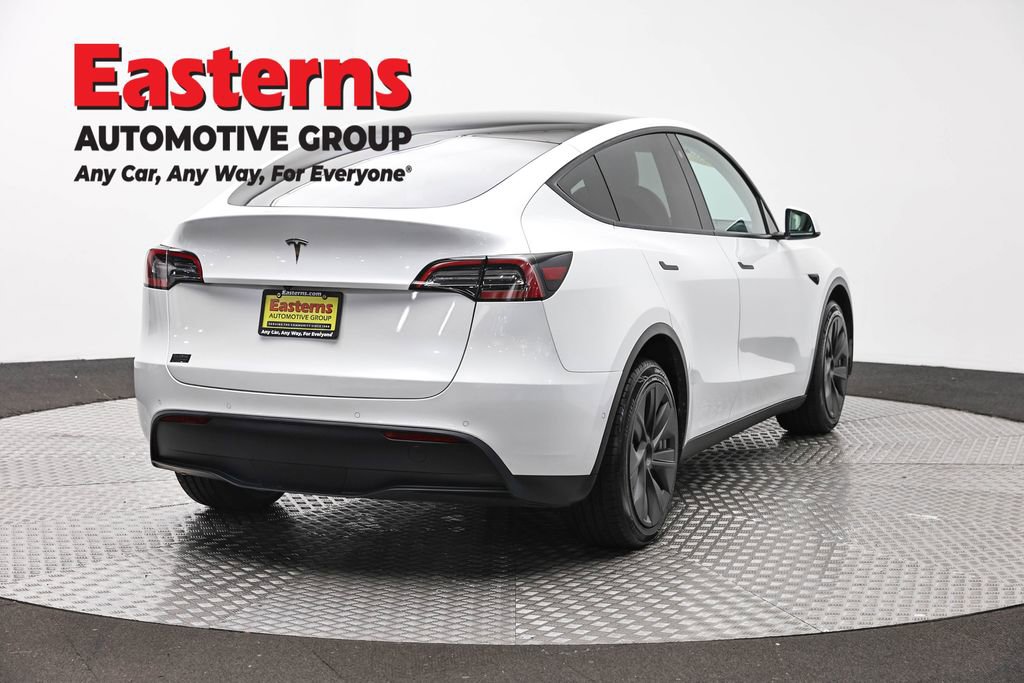 Used 2022 Tesla Model Y Long Range AWD/4WD image 5