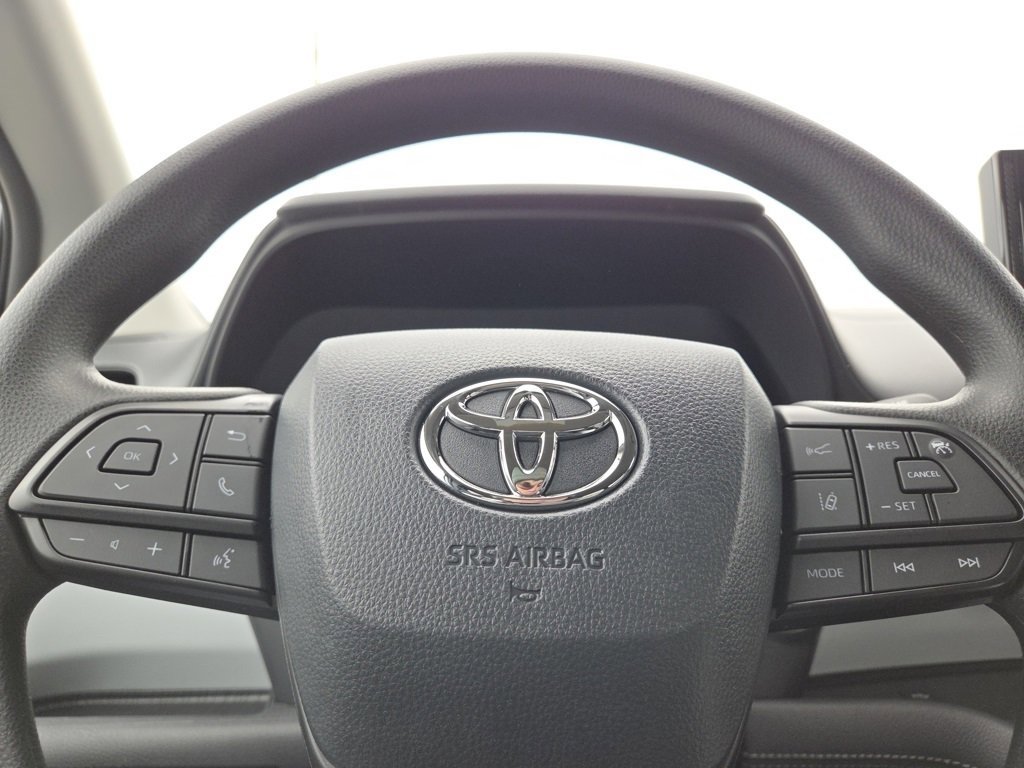 New 2026 Toyota Sienna LE image 28