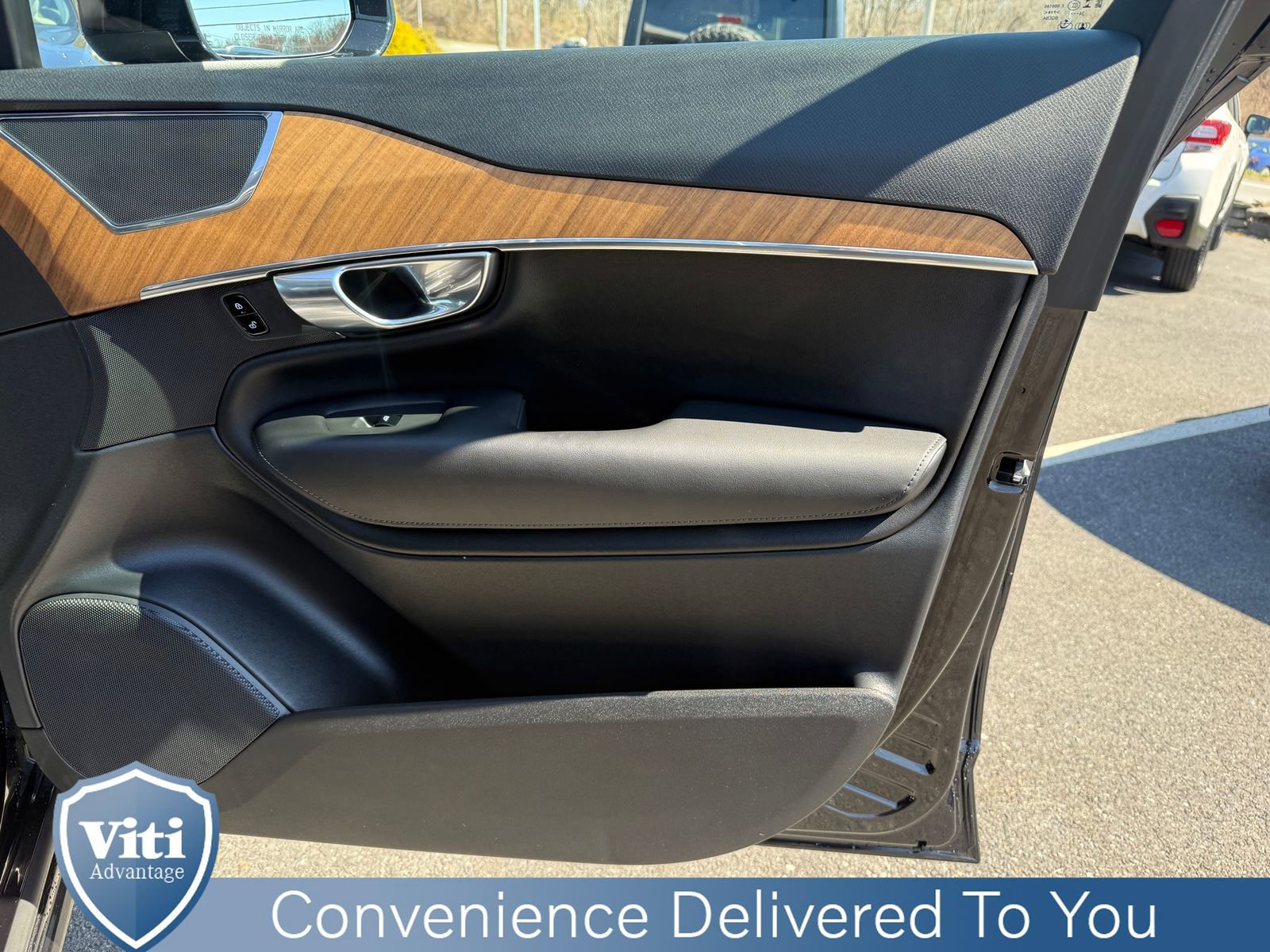 Certified 2025 Volvo XC90 B6 Plus w/ Protection Package Premier image 29