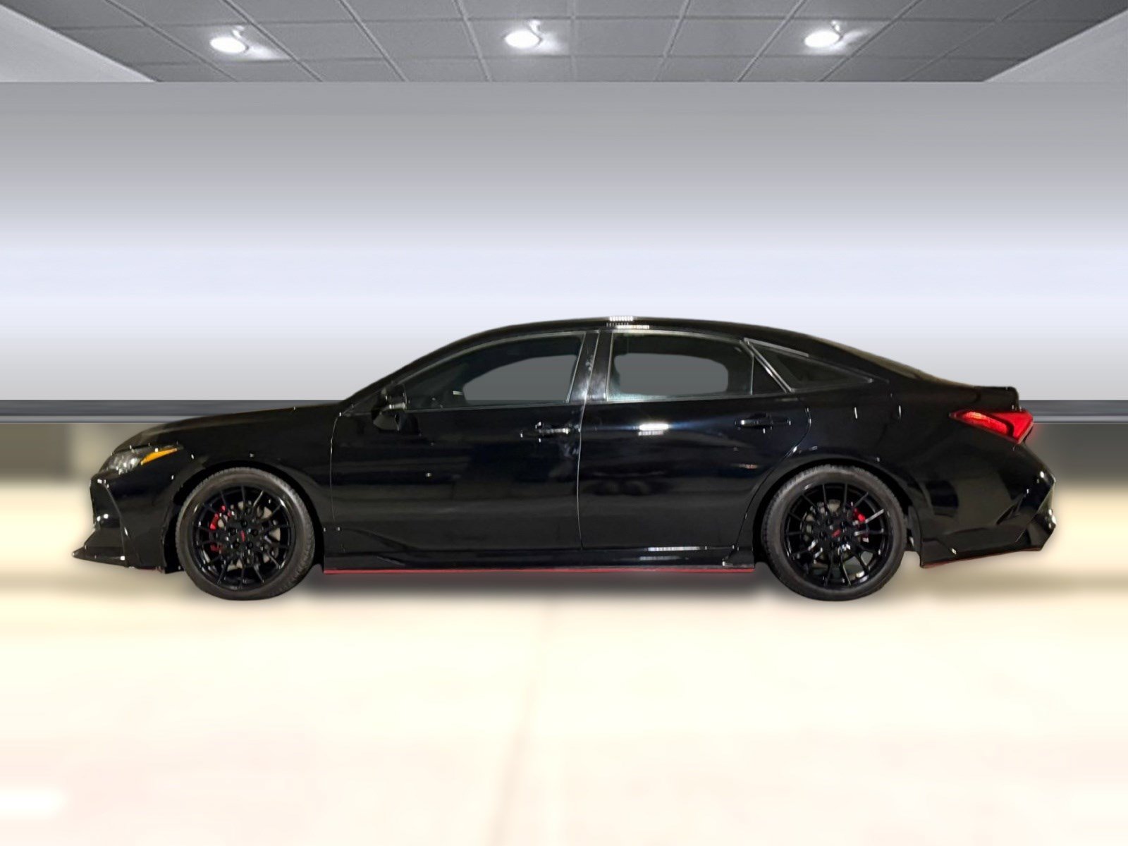 Used 2021 Toyota Avalon TRD FWD image 2