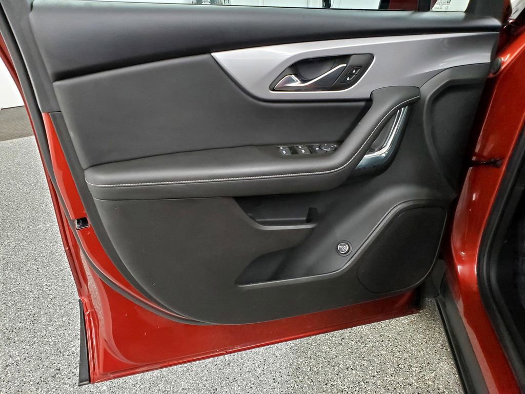 Used 2023 Chevrolet Blazer LT w/ Convenience Package image 12