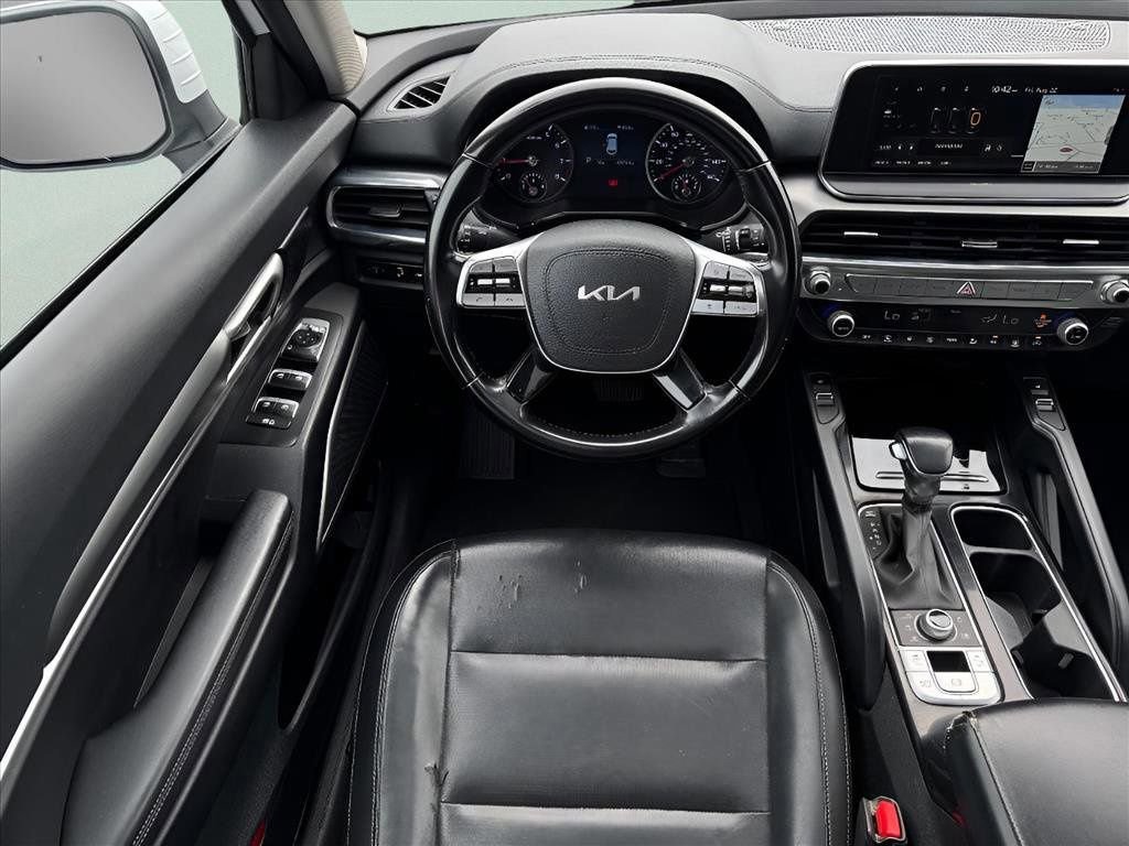 Used 2022 Kia Telluride S image 11