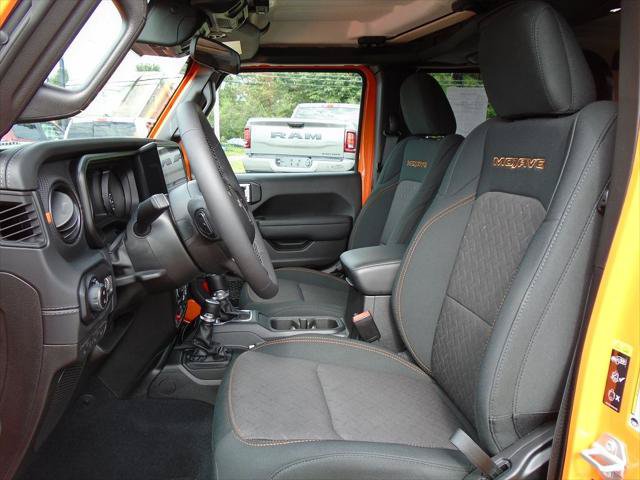 Certified 2025 Jeep Gladiator Mojave w/ Safety Group AWD/4WD image 7