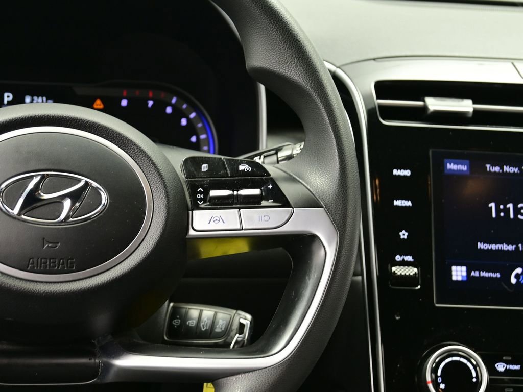 Used 2022 Hyundai Santa Cruz SE image 6