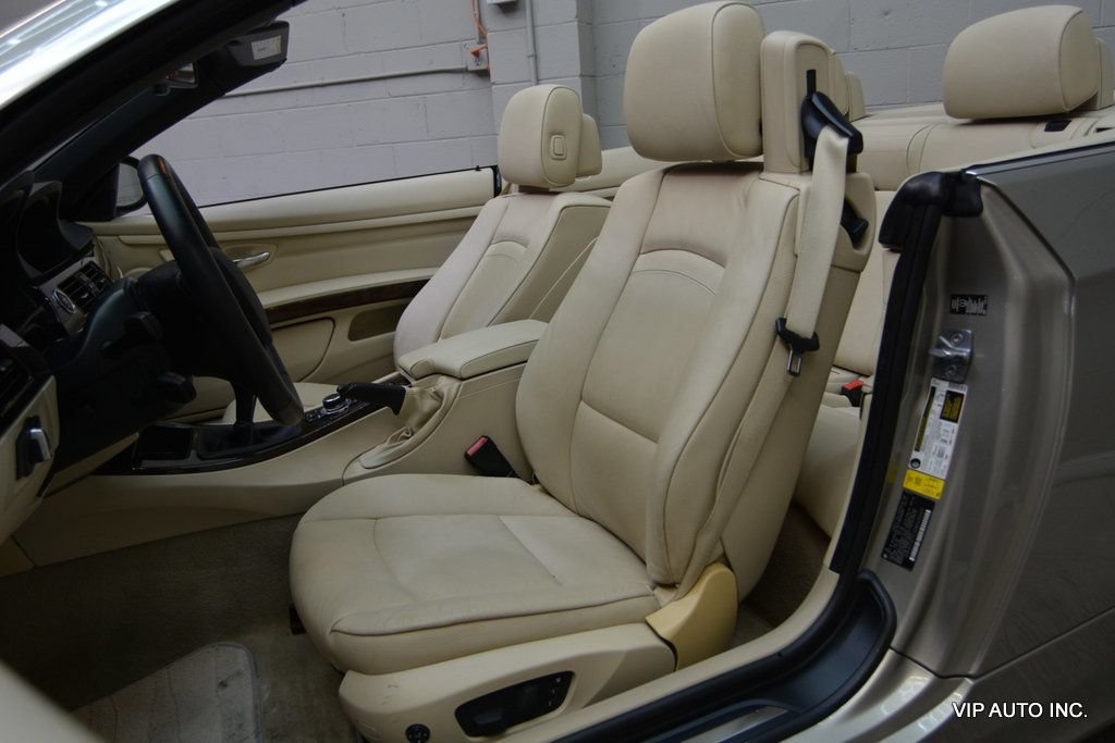 Used 2011 BMW 328i Convertible RWD image 21