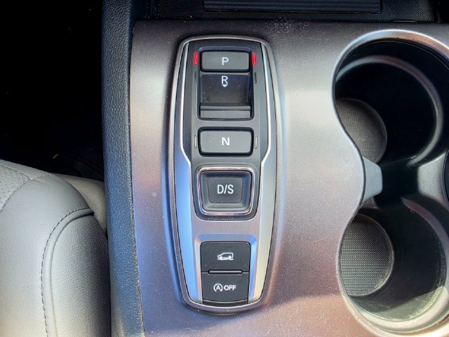 Used 2025 Honda Pilot Elite image 19