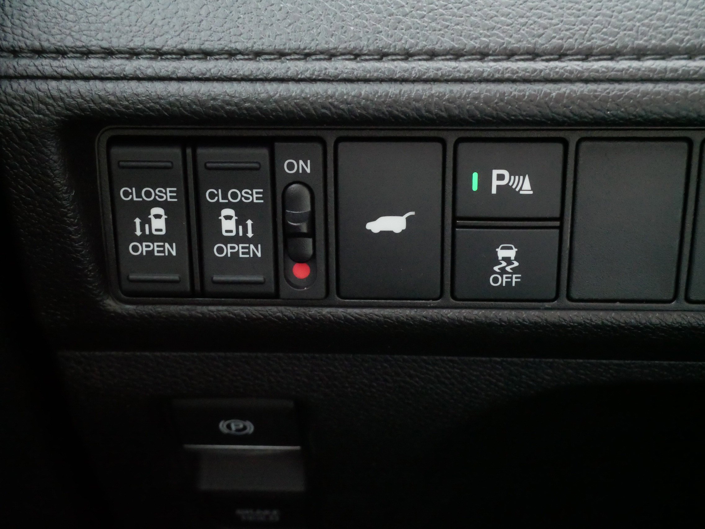 Certified 2026 Honda Odyssey Elite image 26