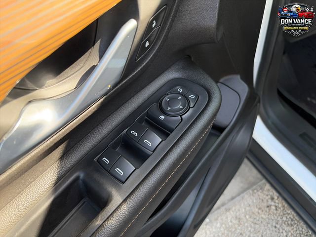 Used 2020 GMC Terrain SLE w/ Driver Convenience Package AWD/4WD image 12