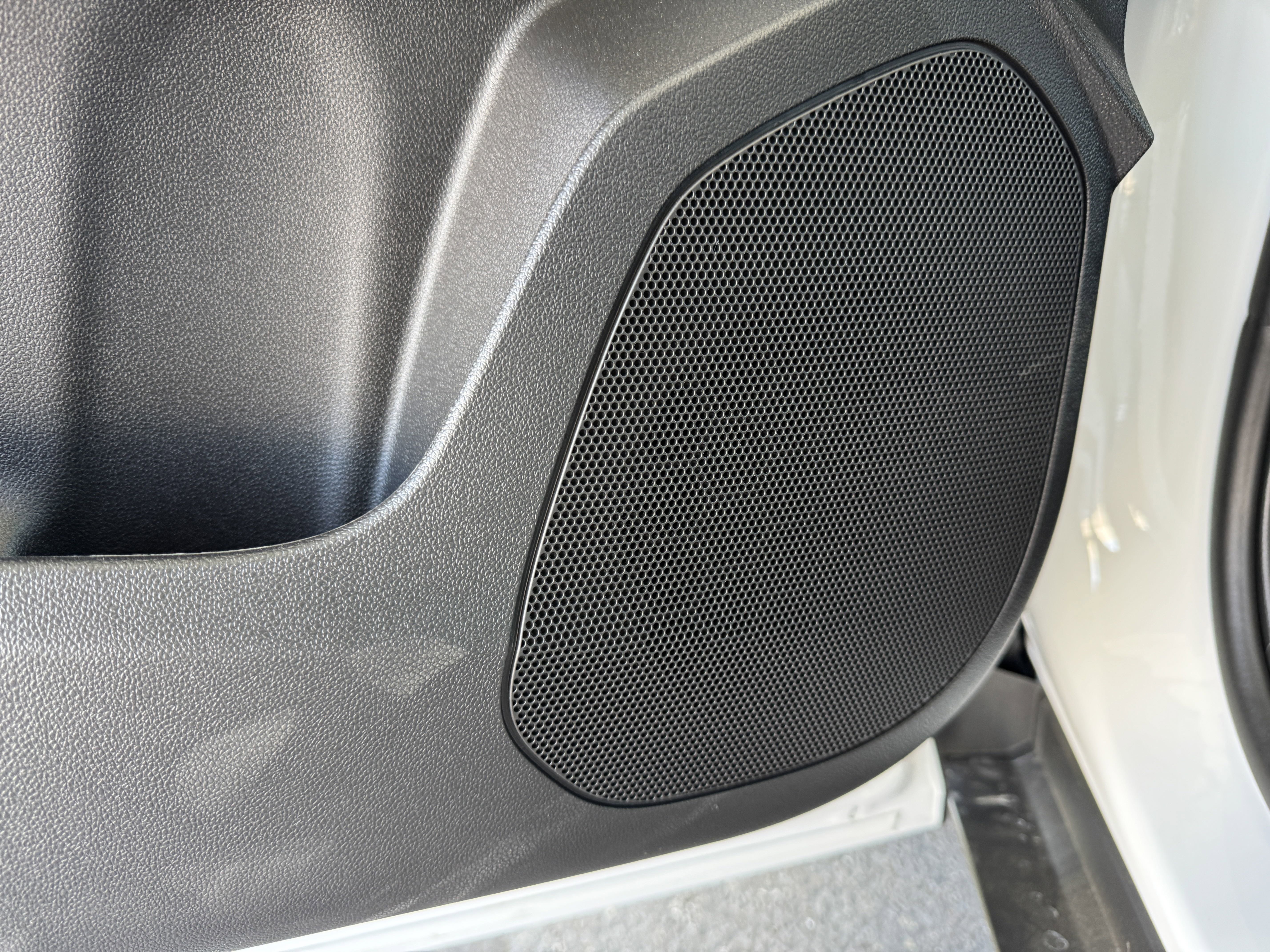 New 2025 Chevrolet Trax LT w/ Driver Confidence Package image 11