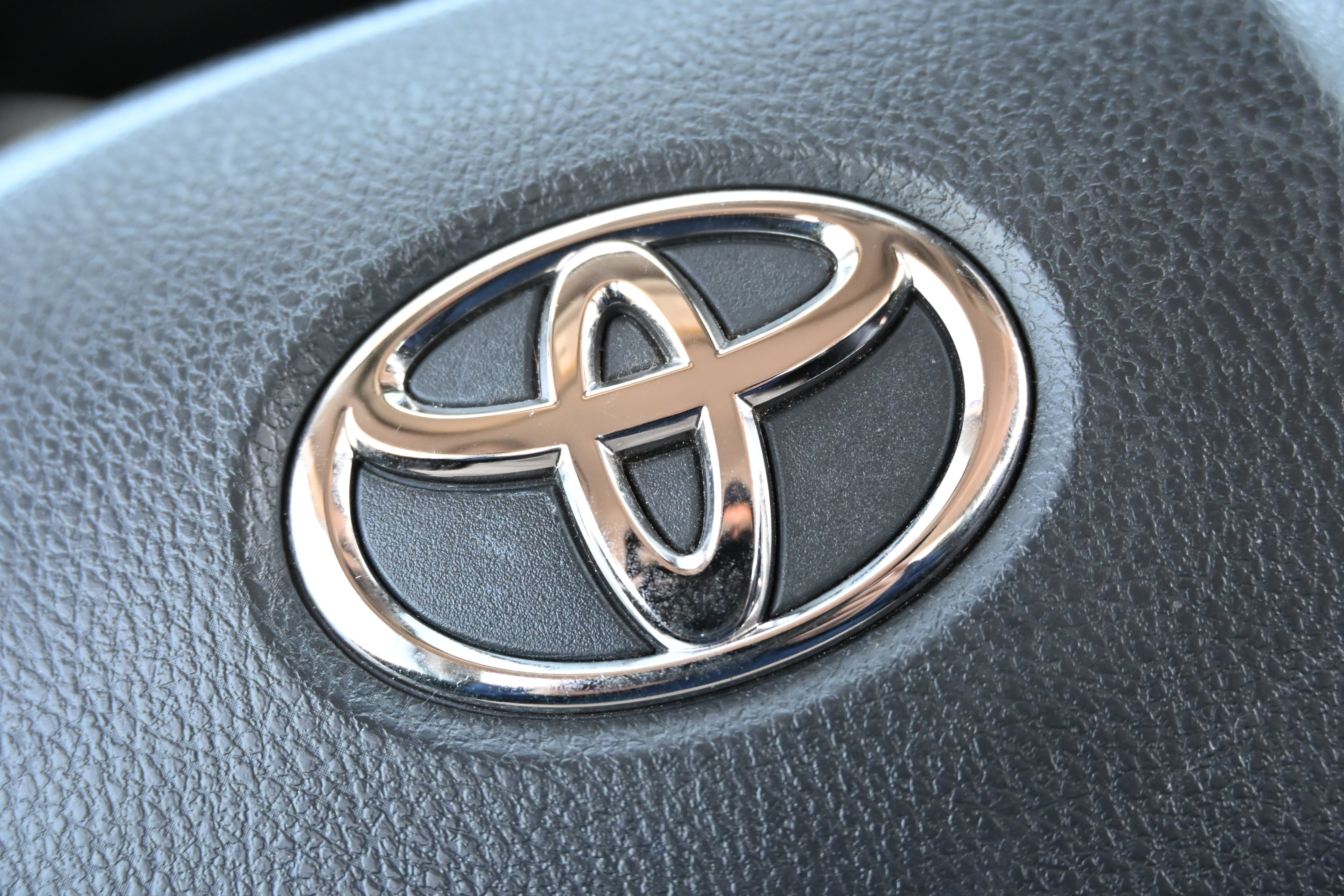 Used 2023 Toyota Camry XSE FWD image 40