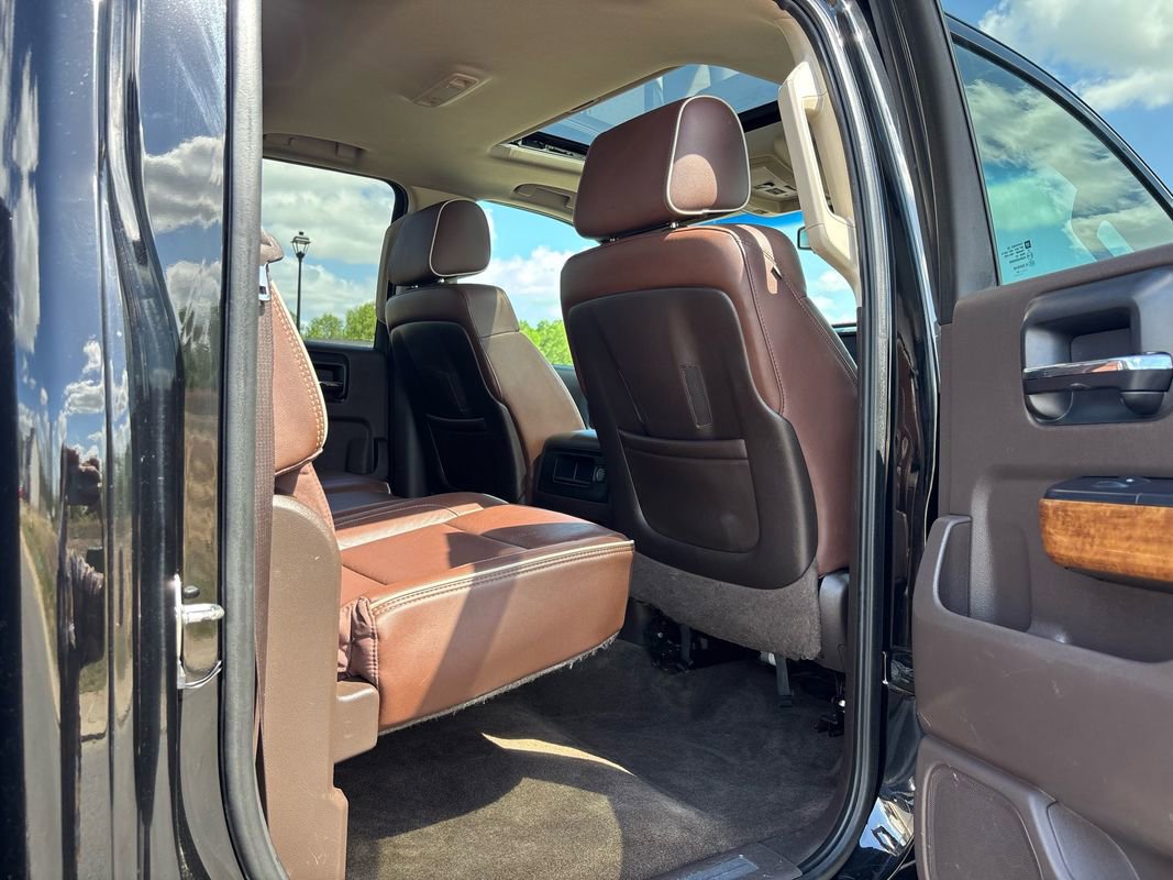 Used 2015 Chevrolet Silverado 2500 High Country w/ Duramax Plus Package image 30