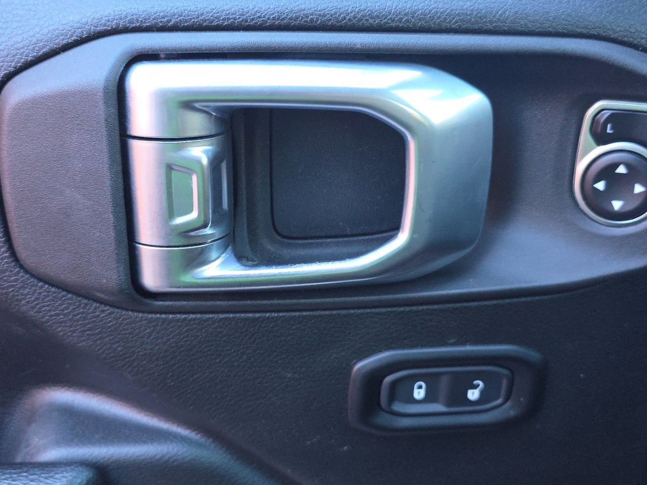 Used 2023 Jeep Wrangler Unlimited Sport AWD/4WD image 52