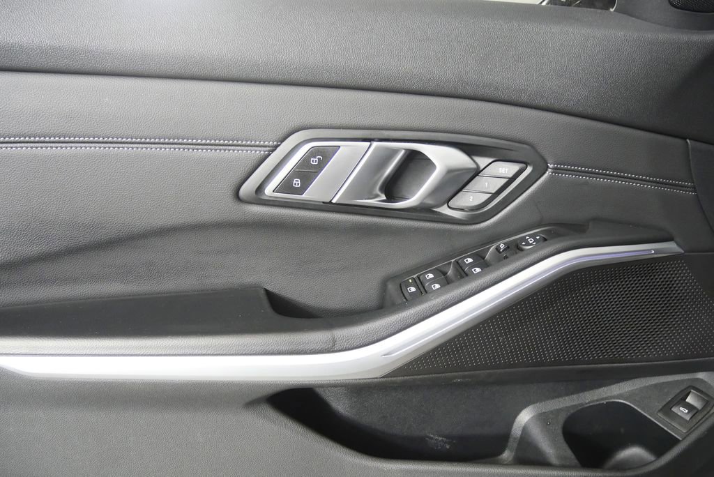 Used 2019 BMW 330i Sedan image 8