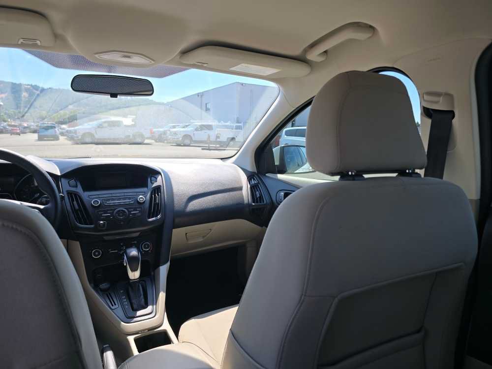Used 2018 Ford Focus SE FWD image 14