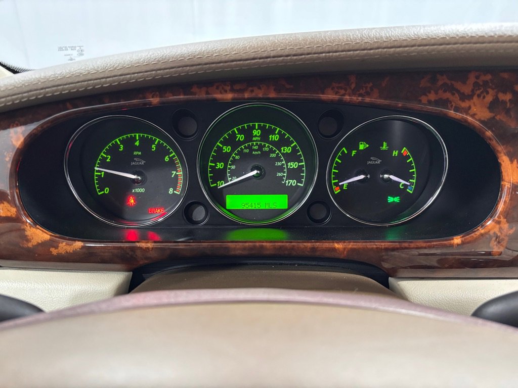 Used 2008 Jaguar XJ8 L image 15