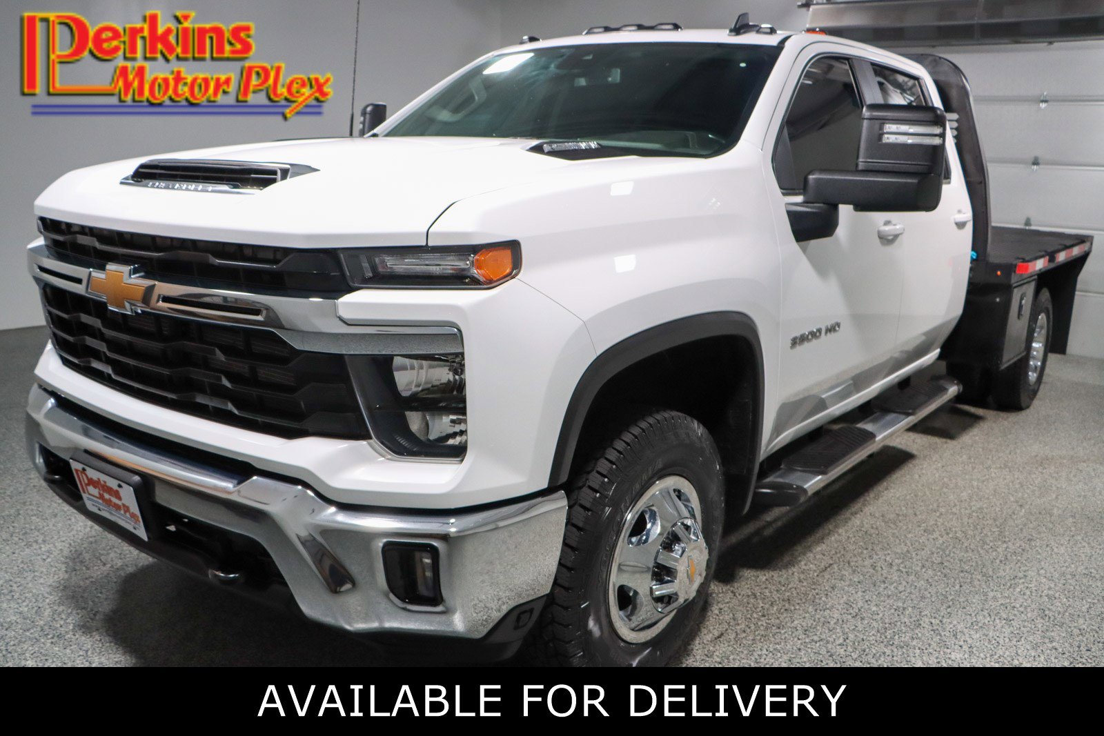 Used 2024 Chevrolet Silverado 3500 LT w/ Convenience Package image 1