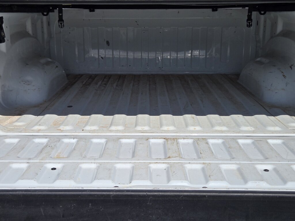 Used 2024 RAM 1500 Laramie AWD/4WD image 13