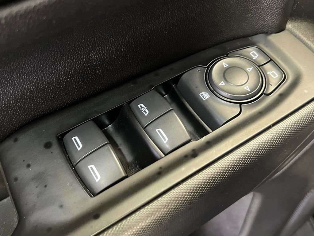 Used 2019 Chevrolet Silverado 1500 Custom w/ Custom Value Package image 30