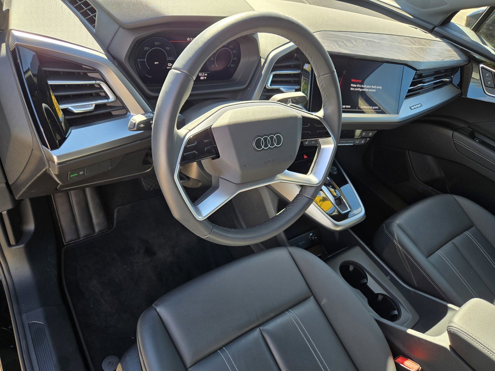 Used 2024 Audi Q4 e-tron Premium w/ Convenience Package image 12