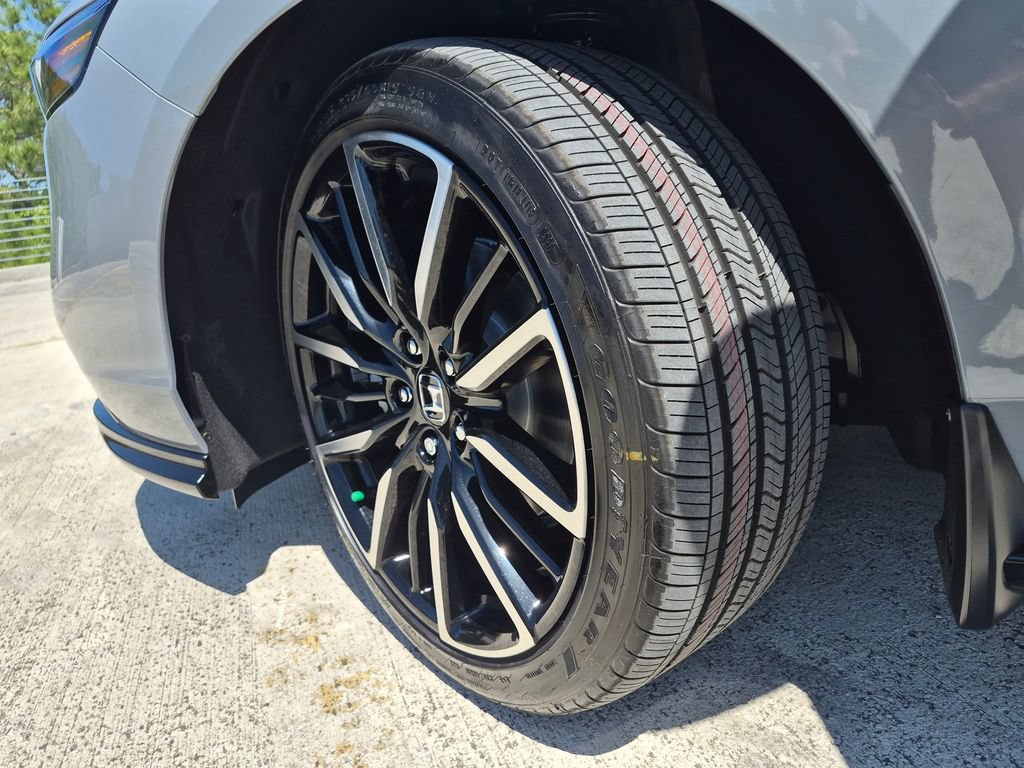 New 2026 Honda Accord Touring image 9