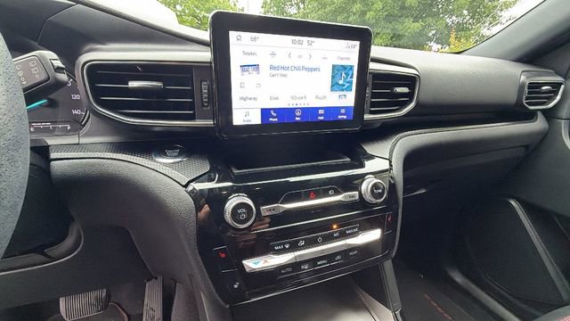 Used 2023 Ford Explorer ST-Line w/ Class IV Trailer Tow Package image 26