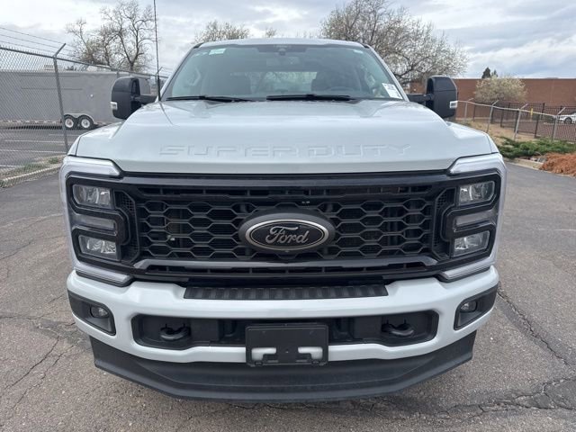 Used 2025 Ford F350 Lariat w/ Black Appearance Package image 2