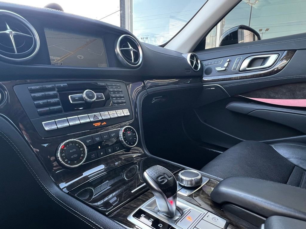 Used 2015 Mercedes-Benz SL 400 image 12