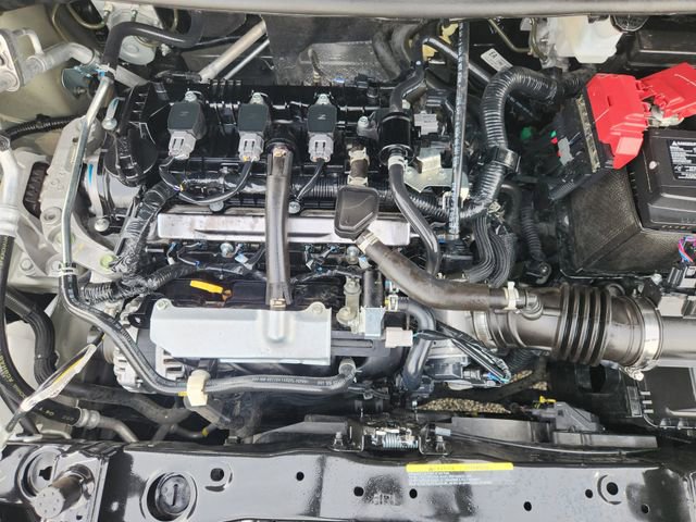 Used 2025 Nissan Versa SV FWD image 25