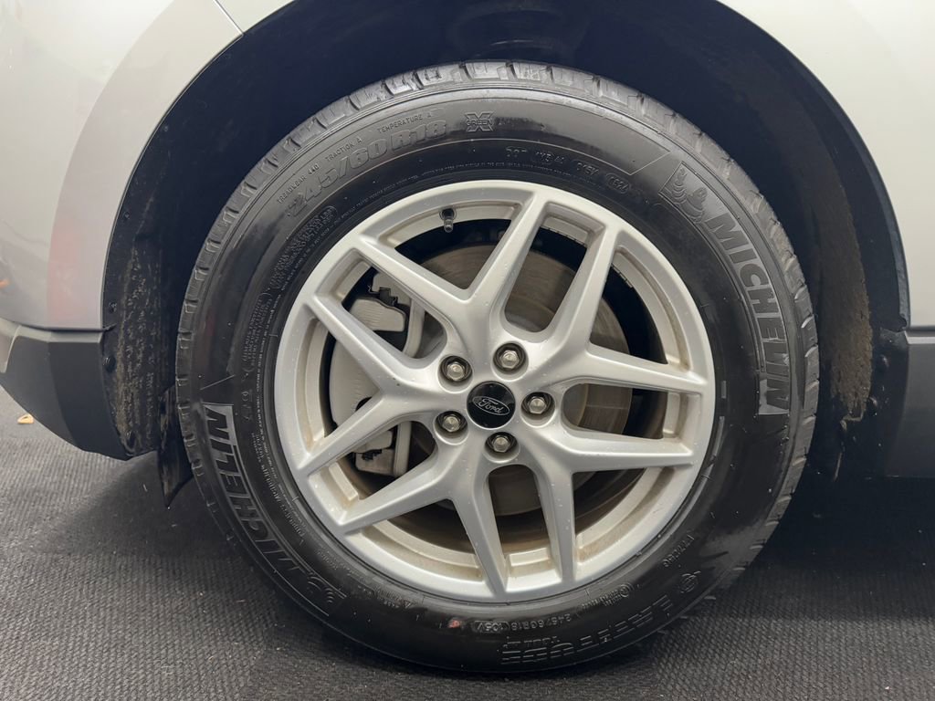 Used 2024 Ford Edge SEL image 12