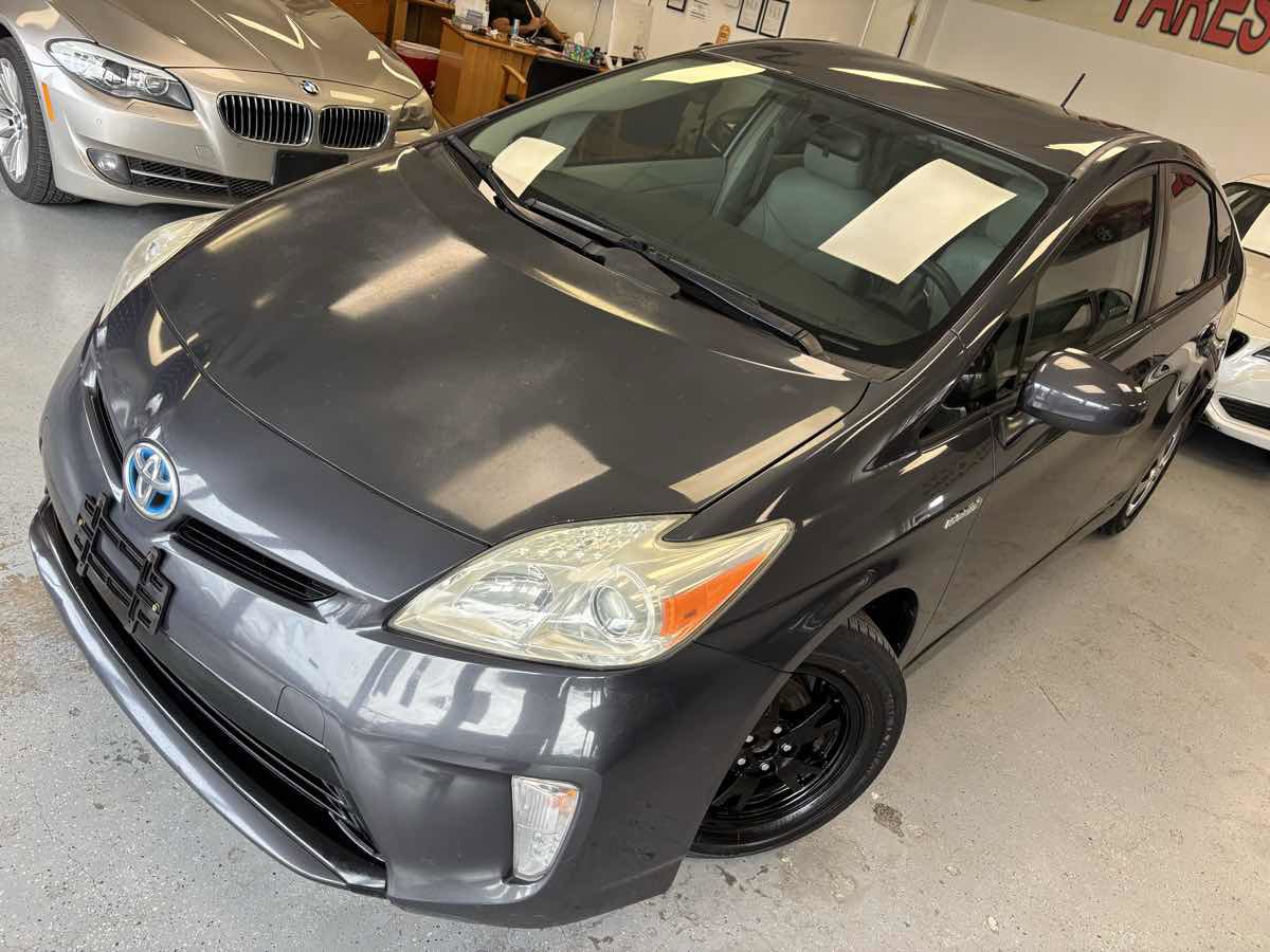 Used 2013 Toyota Prius Three FWD image 6